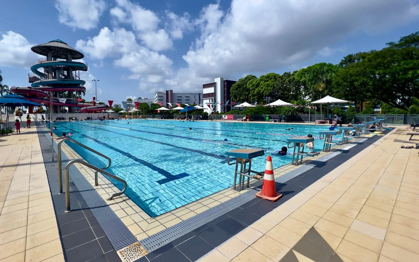 Jurong East Swimming Complex